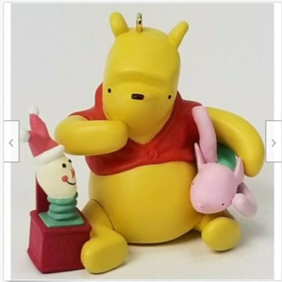 Hallmark Christmas Ornament Winnie the Pooh L5 - Picture 1 of 5